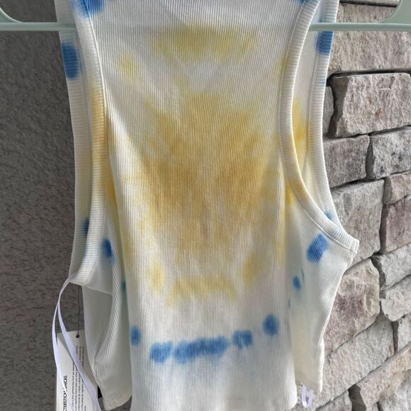 GUESS Crop Tank Top - Picture 11 of 13